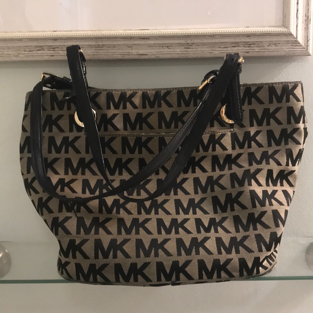 Michael Kors Logo Tote